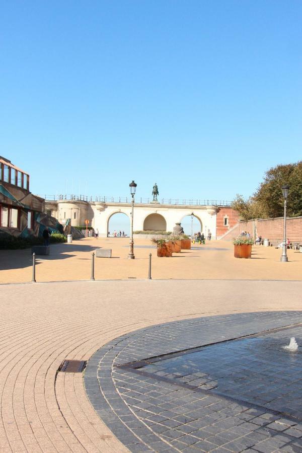 Lichtrijk Appartement Oostende Екстериор снимка